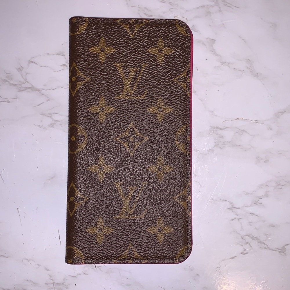 Louis Vuitton IPhone wallet case